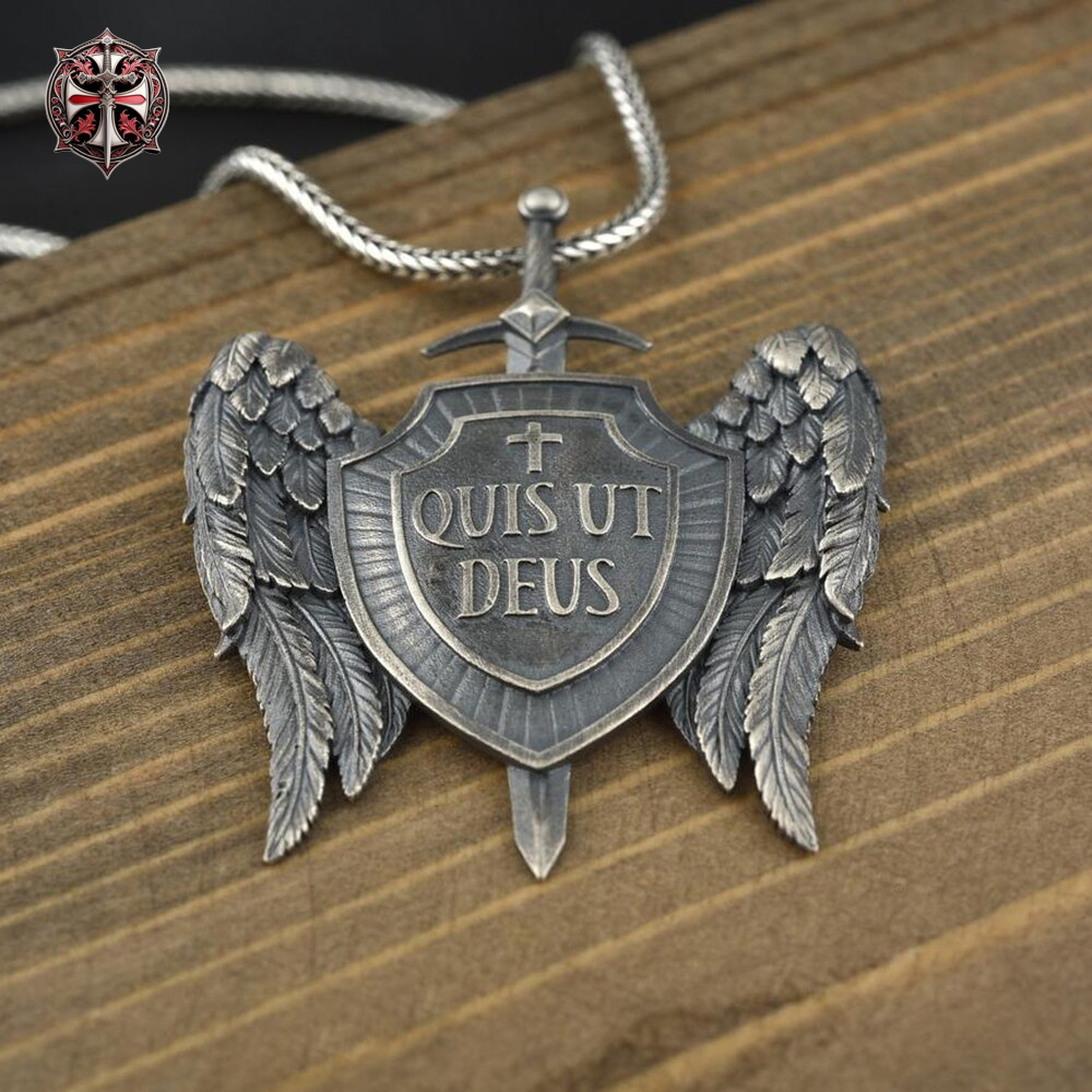 Collier Quis Ut Deus