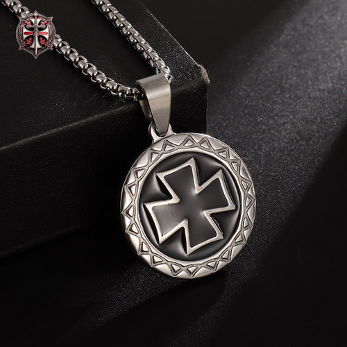 Collier Croix Teutonnique