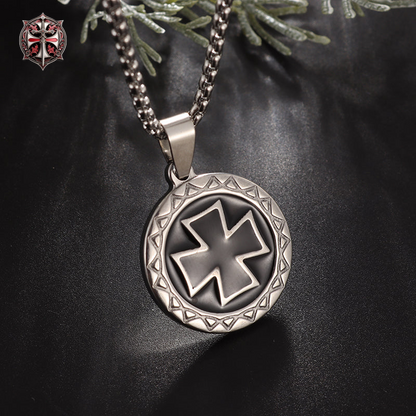 Collier Croix Teutonnique