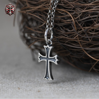 Collier Croix Médiévale Templier