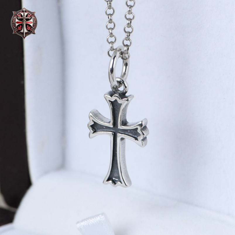 Collier Croix Médiévale Templier
